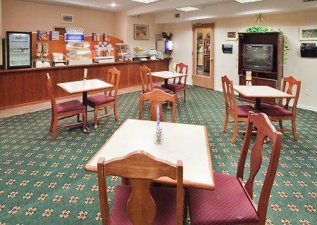 Holiday Inn Express And Suites Schoharie Restoran fotoğraf